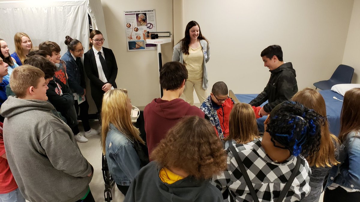 wschroeder's tweet photo. Junior Achievement Day @MoraineParkTech w/Badger Middle School students! #MPTCEngage https://t.co/Ne7BSK79nf