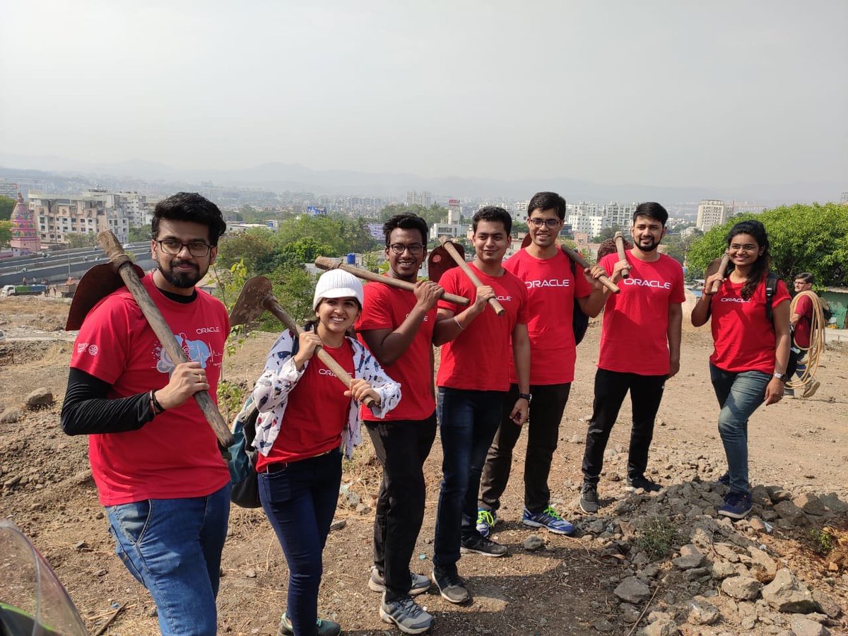 OracleImpact's tweet photo. The hills surrounding Pune have 450 new saplings thanks to these #OracleVolunteers and their commitment to protecting the environment. #WinForEarth https://t.co/I99rgBJvvj