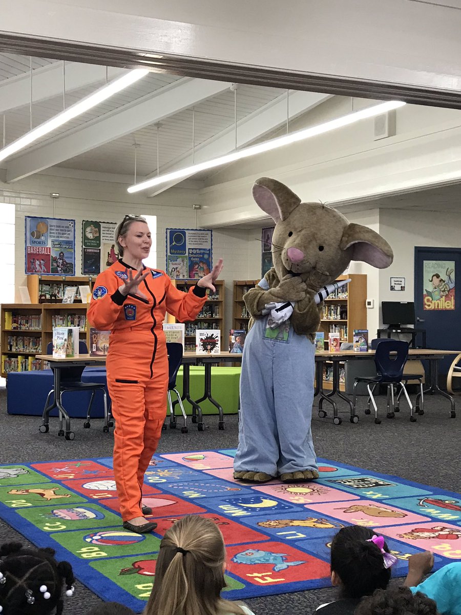 rhogrubb's tweet photo. Our #firstgraders loved their visit with Cookie Mouse! πͺ πβ€οΈ π Thanks to Griffin-Spalding Public Library for this super fun time! #gscs #crescentreads #LibrariesTransform @CrescentElement https://t.co/mLV7xJjRn4