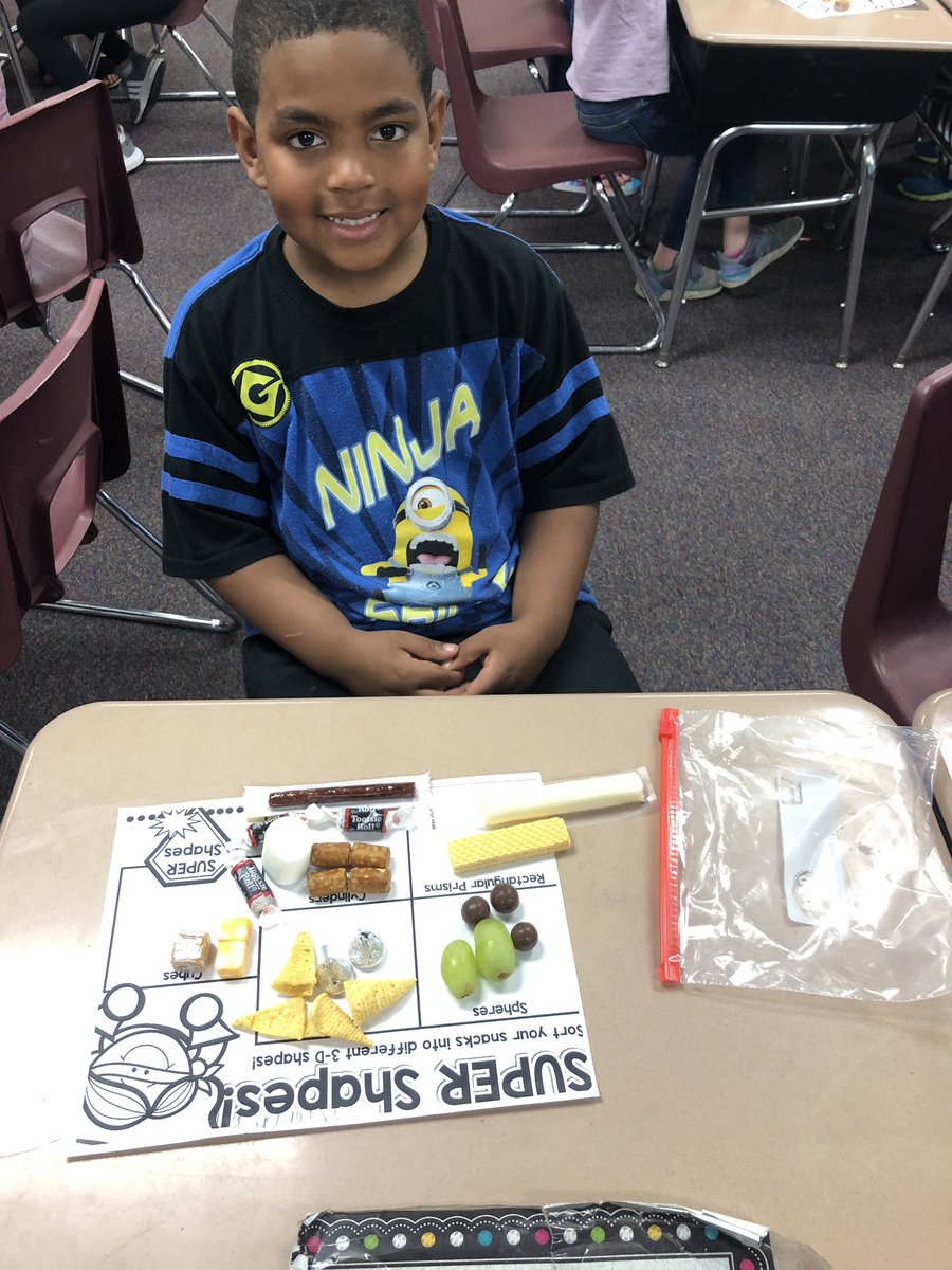 daughtrv's tweet photo. Finishing up our 3-D shape unit...enjoying a 3-D shape buffet🧀🍫🍇 #TheApaceWay #AwesomeApaches @OJN_Principal https://t.co/ntD2iE422q