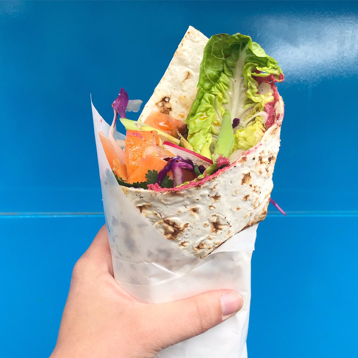 Tonight! 

The big blue bus will be parked up at 
@ThirstyCamb #46chestertonroad from 6-9 serving an entirely #vegan menu! 🌱