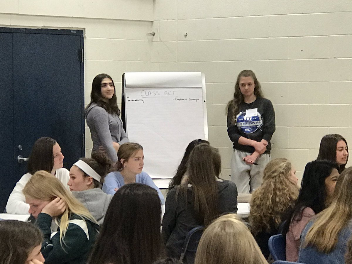 TaraBBennett11's tweet photo. Student leaders from Cape Ann League reflecting on being a Class Act w @coretrainings #MIAA #MIAAleads #womeninleadership #MIAAonthemove #buildinglocalleaders @sbryantMIAA @RpearsonMIAA_MS @DanRichards41 @GeorgetownRSB @GMHS_Royals https://t.co/VGpoVSz9ZJ