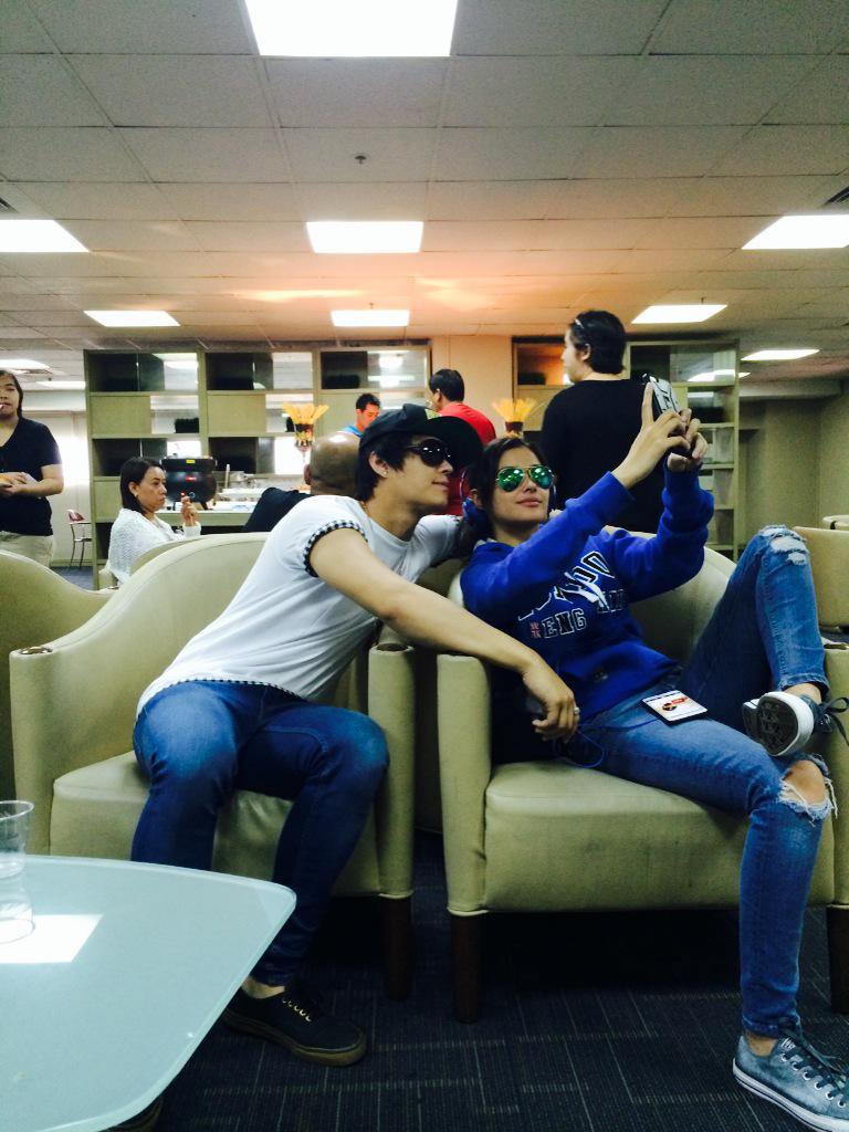 susontuken's tweet photo. NAALALA KO TONG MGA ARAW NA TOH TUWANG TUWA NA AKO SA GANITONG GANAP DATI 😆💓

© https://t.co/GU7tBY82uP