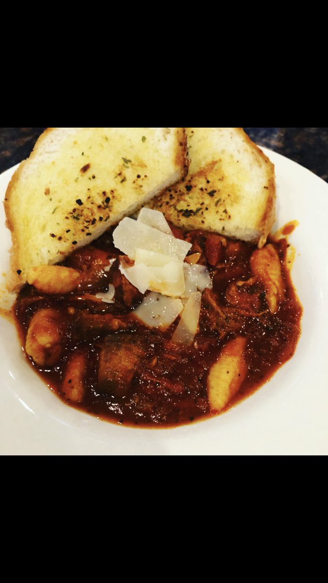 PoorRichardPub's tweet photo. Tuesday feature is Gnocchi alla Bolognese with garlic toast. Get here fast...this one won’t last. Soup is Beans & Greens. #poorrichardspub #wexford #wexfordpa #724eats #gnocchi #bolognese https://t.co/uTEwlMpM4r