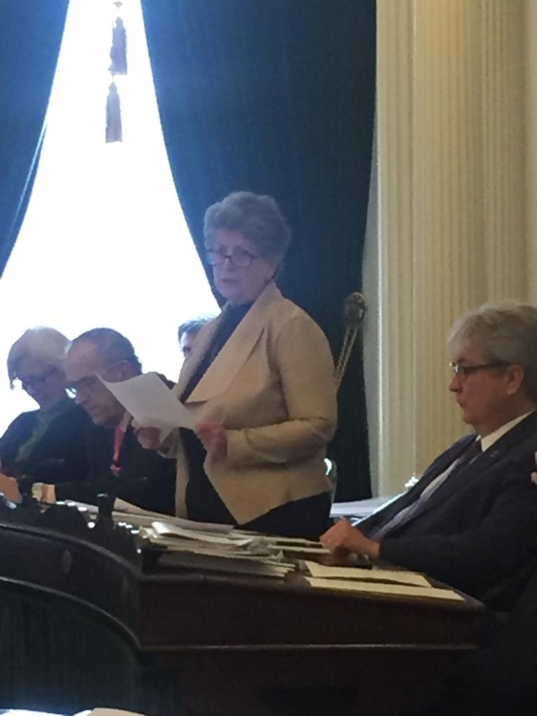 americanheartvt's tweet photo. The Senate gave preliminary approval today to H.26 to prevent Internet sales of e-cigarettes. Sen. Hooker urged the Chamber's support, noting the Surgeon General's recent call to action to states to curb the skyrocketing use of e-cigarettes by youth. #LifeIsWhyVT https://t.co/vPGZn2jnjd