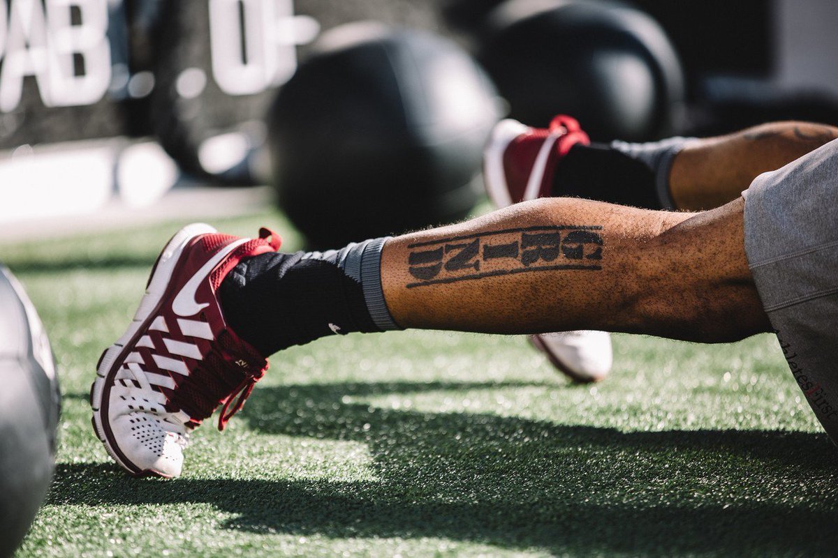 LynneWestnage's tweet image. Try #StepUps to exercise your legs and tush! Go extra slow to develop definition. #SimpleButTrue 💚