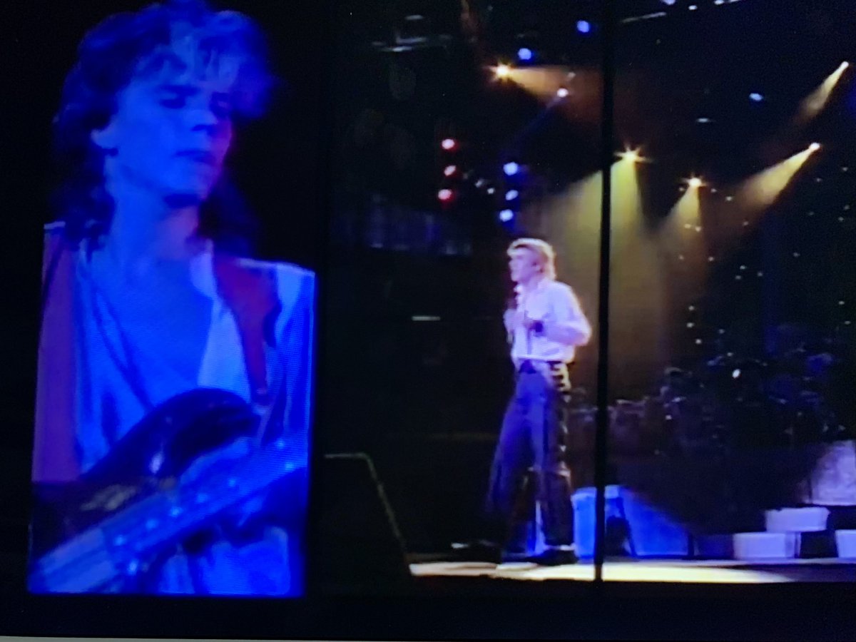 make4x's tweet image. 令和最初に聴いた曲はDuran Duranの
The Seventh Stranger
名曲やな〜
ジョンのフレットレスがこれまたよい😌
#duranduran #theseventhstranger