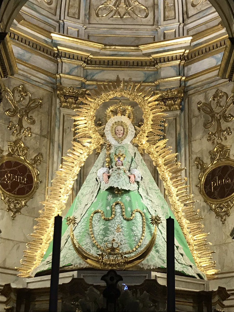 Reina de los Ángeles, Reina de los Patriarcas.