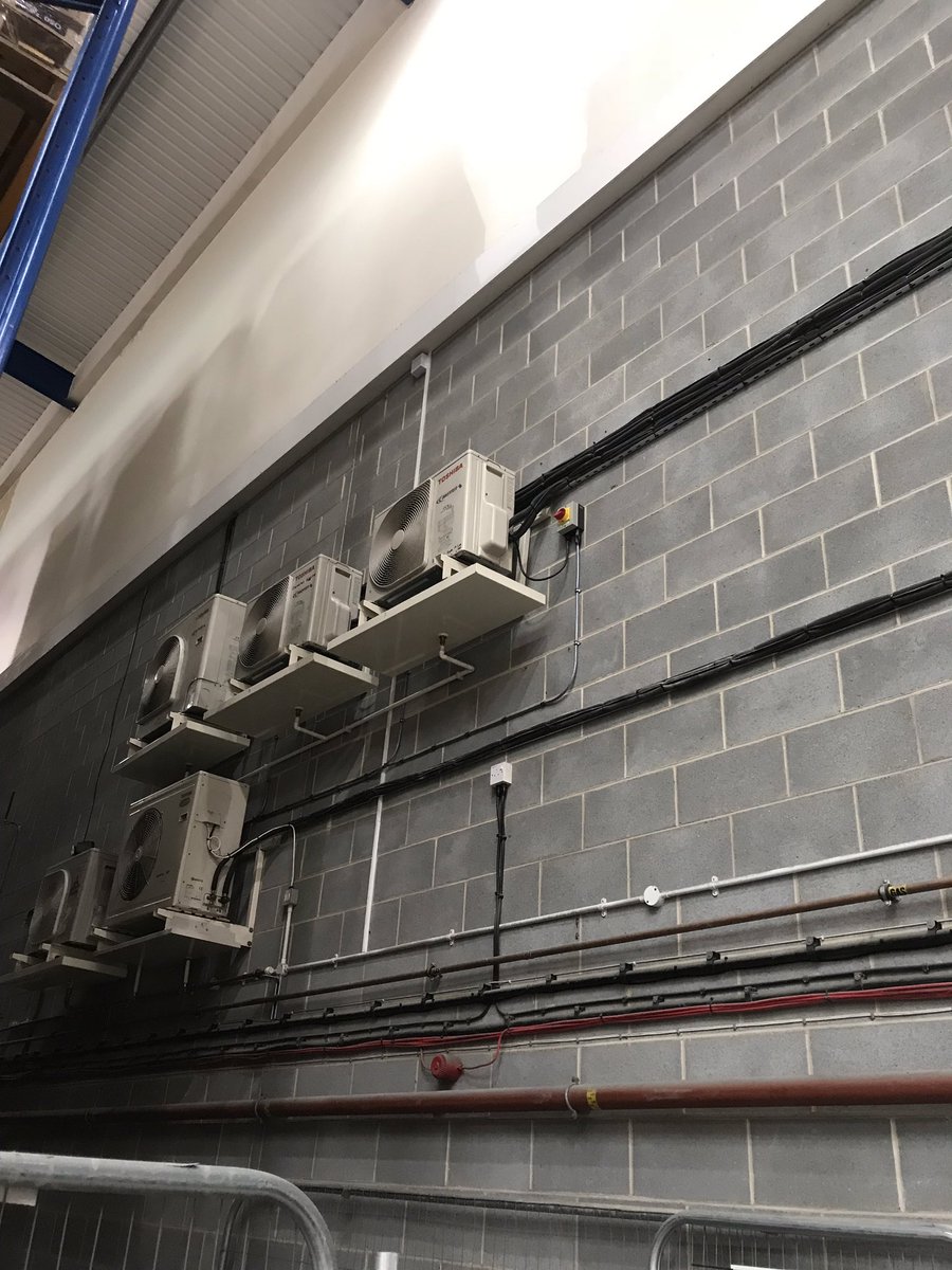 TH_Elec's tweet photo. 3 x air con supply installed today to 18th edition with metals clips and metal ties wraps. @officialNICEIC 
#infront #electrician #huddersfield #westyorkshire #airconditioning https://t.co/4DfnXd3pIb