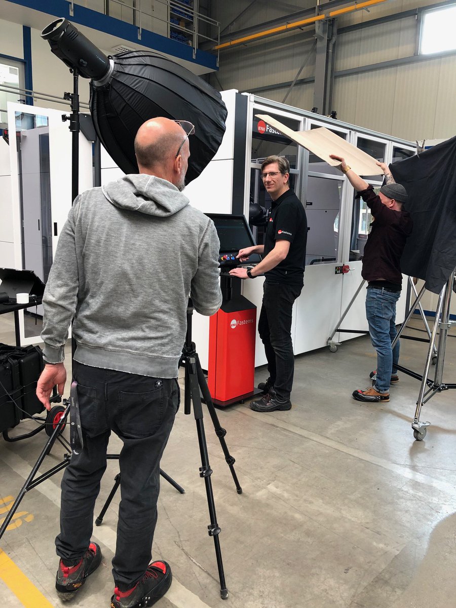 FastemsWehlan's tweet image. Working @fastems, every day new challenges. Today: photoshooting for the RoboCell ONE. #fastemsians #robocellone #industry #automation
