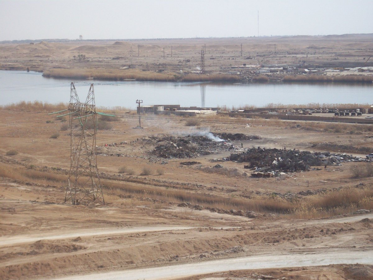 mcarmystrong's tweet photo. In SLOW VIOLENCE, Rob Nixon writes, "Environmentalists routinely face the quandary of how to convert into dramatic form urgent issues that unfold too slowly to qualify as breaking news." #TheBurnPits are one such issue.Looking forward to this discussion on Friday.
#UnpackingIraq https://t.co/6hL38446Mc