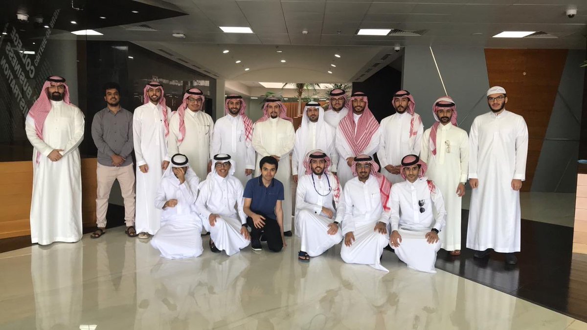 cbauod's tweet photo. انهاء اليوم طلاب وطالبات التدريب التعاوني للفصل الدراسي الثاني مناقشتهم لفترة التدريب التعاوني https://t.co/q3H8V6Hnhv