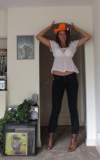 Joyce Julep (Commissions Full) on X: "Size Fact of the Day: Bara Konecna is  a beautiful model who towers above most people, at 6'7!! 😵😵 #SizeTwitter  #SizeFactoftheDay #BaraKonecna #tallwoman #giantess #tallmodel  https://t.co/iADzzyfBVD" /