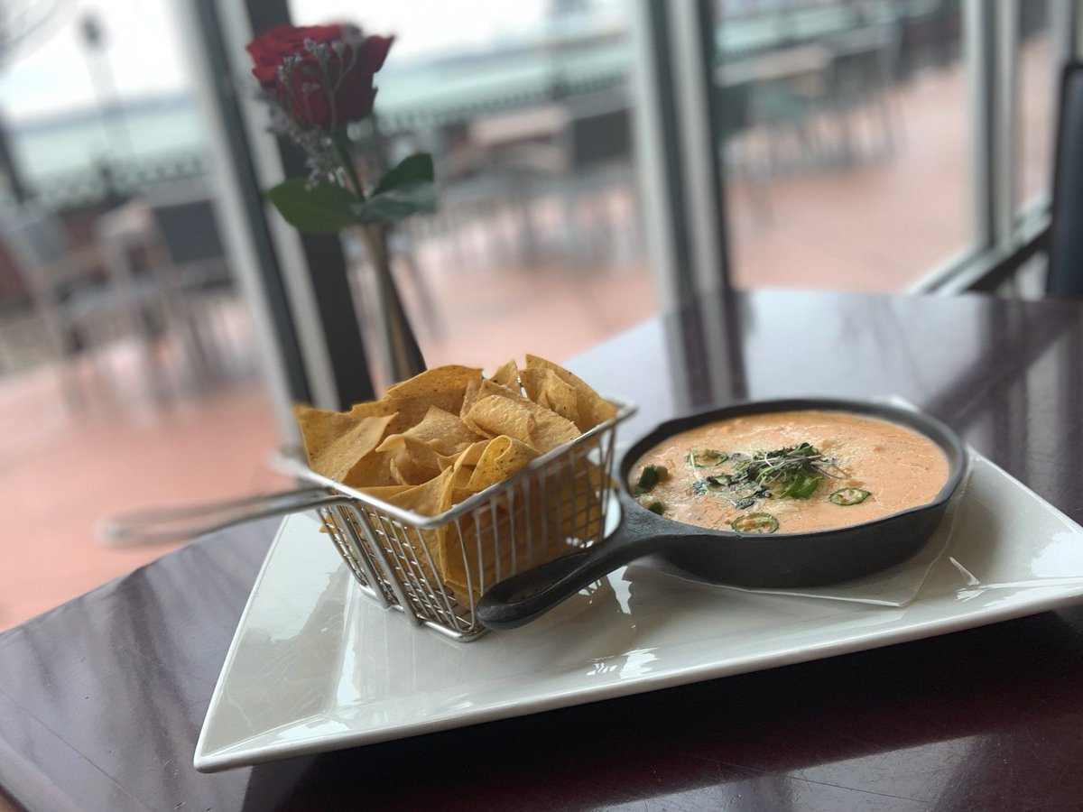 SheratonErie's tweet photo. Stop in soon to check out the NEW DINNER MENU at the @BayfrontGrille! Delicious choices and an unbeatable view for your special event or a casual dinner out. #erieeats #eriefinedining #whatsfordinner #eriepa #newdinnermenu #newmenu https://t.co/2FFxoFzP6f