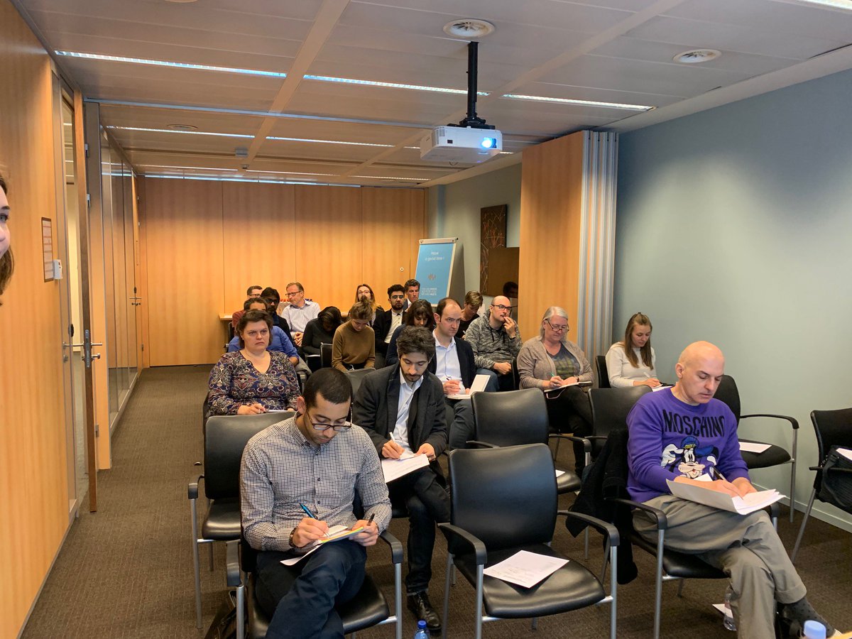 Thank you Sophie Sharon for today's conference : "Develop your personal branding". We were happy to welcome you at Multiburo Brussels EU Parliament, it was a succesful experience :-)
sophiesharon.com