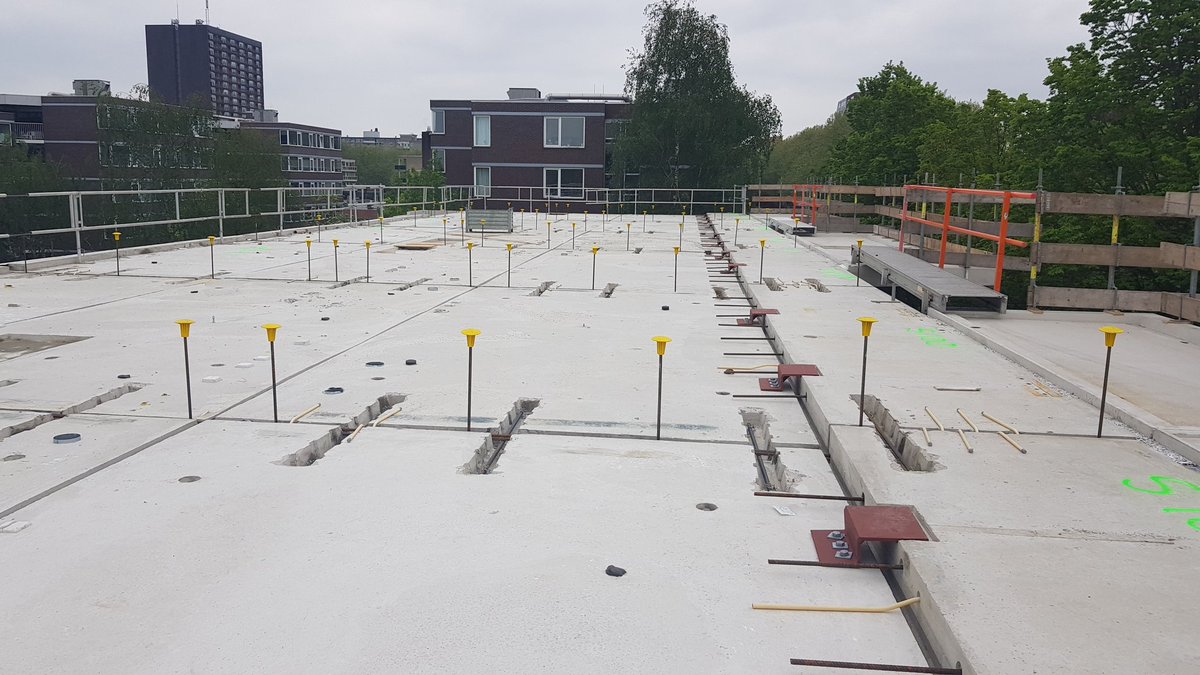 Eddy_Arkesteijn's tweet photo. HSB wanden 2e verdieping staan gesteld, 3e verdiepingsvloer bijna gereed. Op naar de 3e verdieping van de 68 apartementen @TSBouwVastgoed #West!! https://t.co/fVohH0WGbH