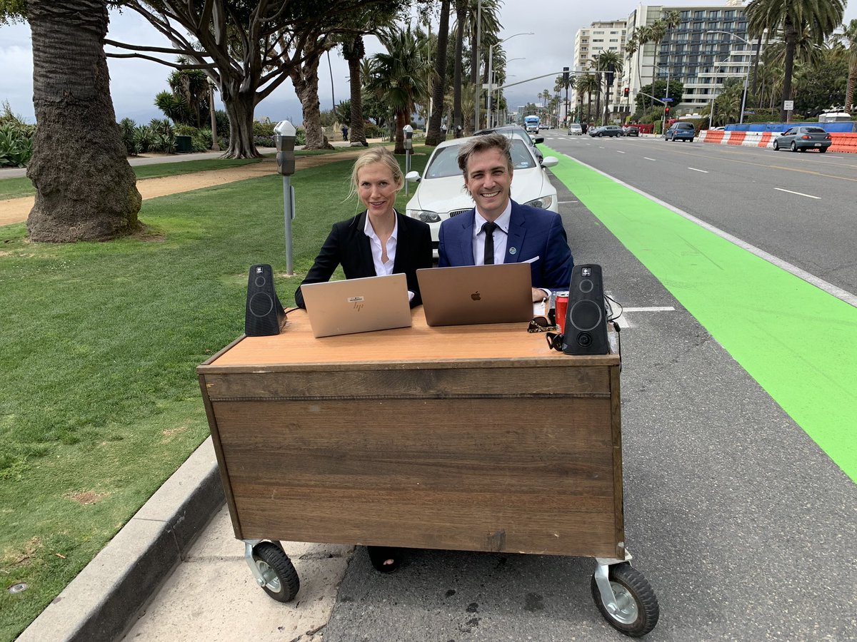 graybright's tweet photo. @CarterRubin @anniefryman @hunter_owens @Maddz4planning @elpaavo @awalkerinLA @hayesdavenport @safrazie Haha Kyle and I were out yesterday #wepark-ing on ocean ave, it was a gorgeous location, in between some palm trees and BMW, FaceTimed the @weparkweparty crew in SF too, good times! https://t.co/iHcPEKrmcN