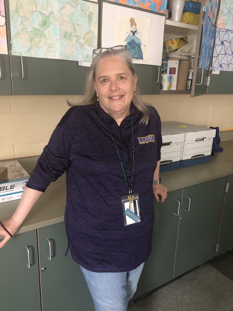 LkwdGarfield's tweet photo. CONGRATULATIONS ARE IN ORDER! Garfield Math Teacher Barb Lynch will be recognized as an Outstanding Educator by the Greater Cleveland Council of Teachers of Mathematics!! Such a deserving honor! #rangerpride #garfieldstrong https://t.co/lHoWl3h4bt