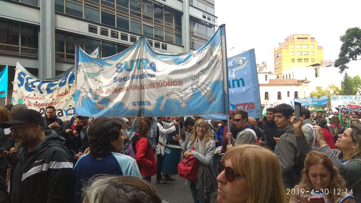MoronSuteba's tweet photo. #ParoNacional #30A #CronicaAnunciada #YoParo #NoSeAguantaMás  @nelsonalcastro @LongobardiM @luisnovaresio @robdnavarro @Gatosylvestre @jorgelanatasoy @MarianaContar @odonnellmaria@diarioveloz @cronica @diariohoynet @eldialp @InfobaePolitica @PoliticaClarin @lanacionmas https://t.co/sWXpUducVo