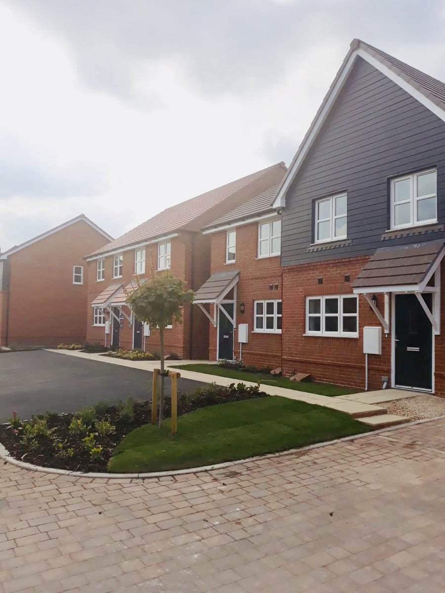 ORourke_NOR's tweet image. Another ten FABULOUS new homes delivered in Amesbury today. #TeamRadian @RadianHomes @RadianGroup