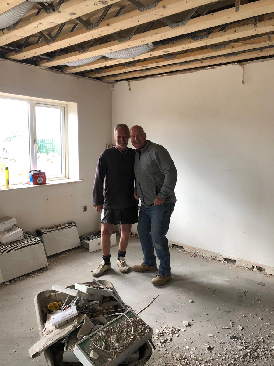 Burley & Elsom Ltd tweet media