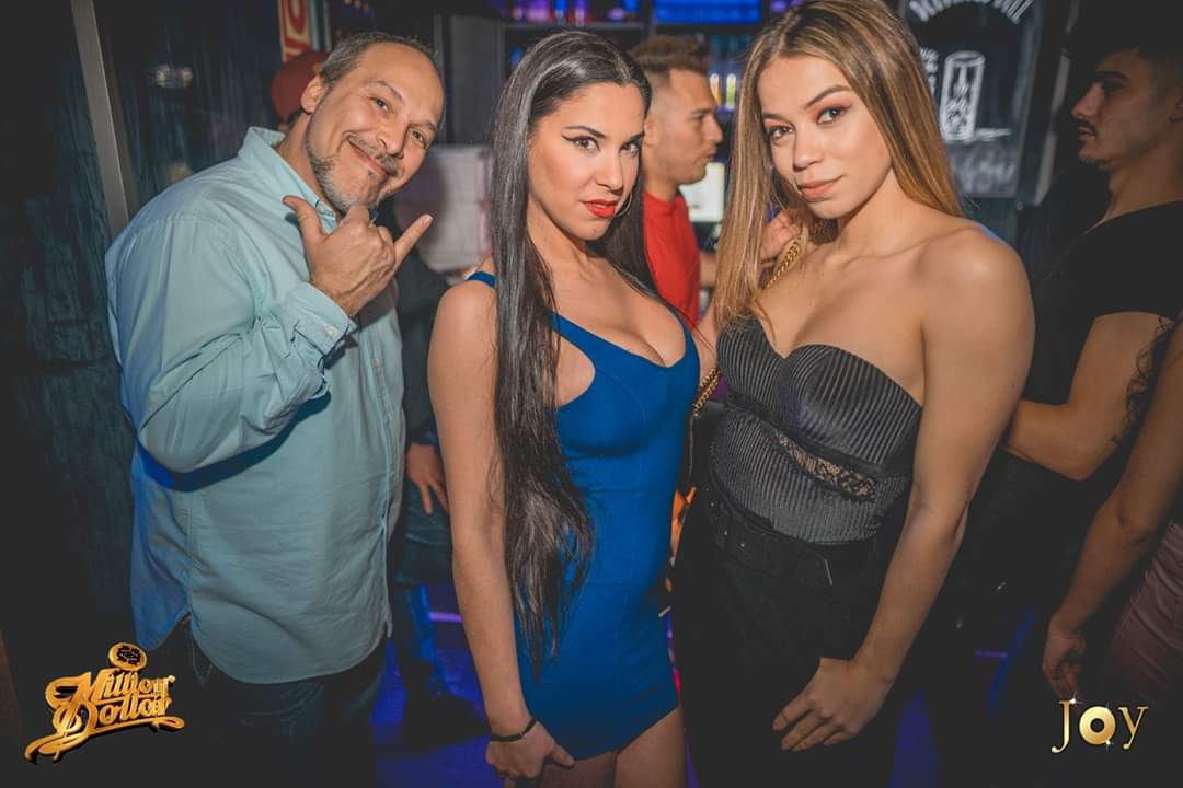 mazingerz18's tweet photo. 💰💰💰💰💰💰💰💰💰💰💰💰💰
 todo listo para que no pares de bailar Esta  noche con la mejor música electrónica de #Madrid en @MillionMadrid #Regression , ¿te vienes?
#EDMmusic #Rememberhousemusic  #Martes #Midiafavorito 
📰 Listas &amp; Reservas 🍾 Oliver 
☎️697721522 https://t.co/9RAM95PrCt