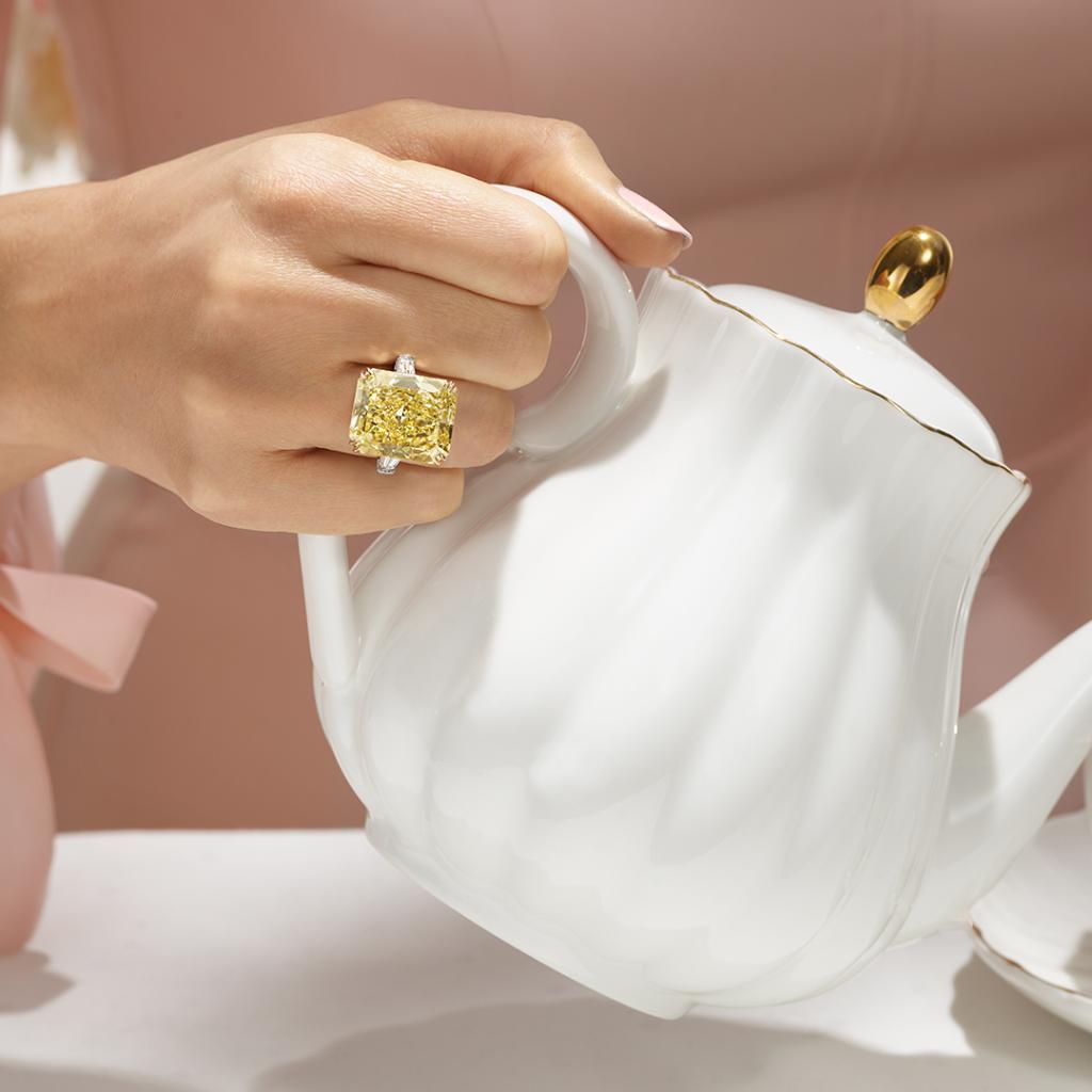 harrywinston on X