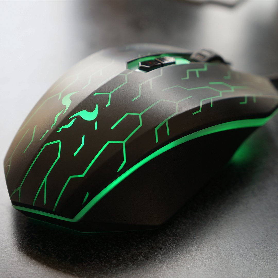 Need an affordable mouse with a great quality build? Look no further than the RIOTORO Uruz Z5 Lightning 👍
Includes:
▪️1000Hz polling rate for improved response time
▪️4000 DPI Optical Sensor with on-the-fly DPI adjustment
▪️6 programmable buttons