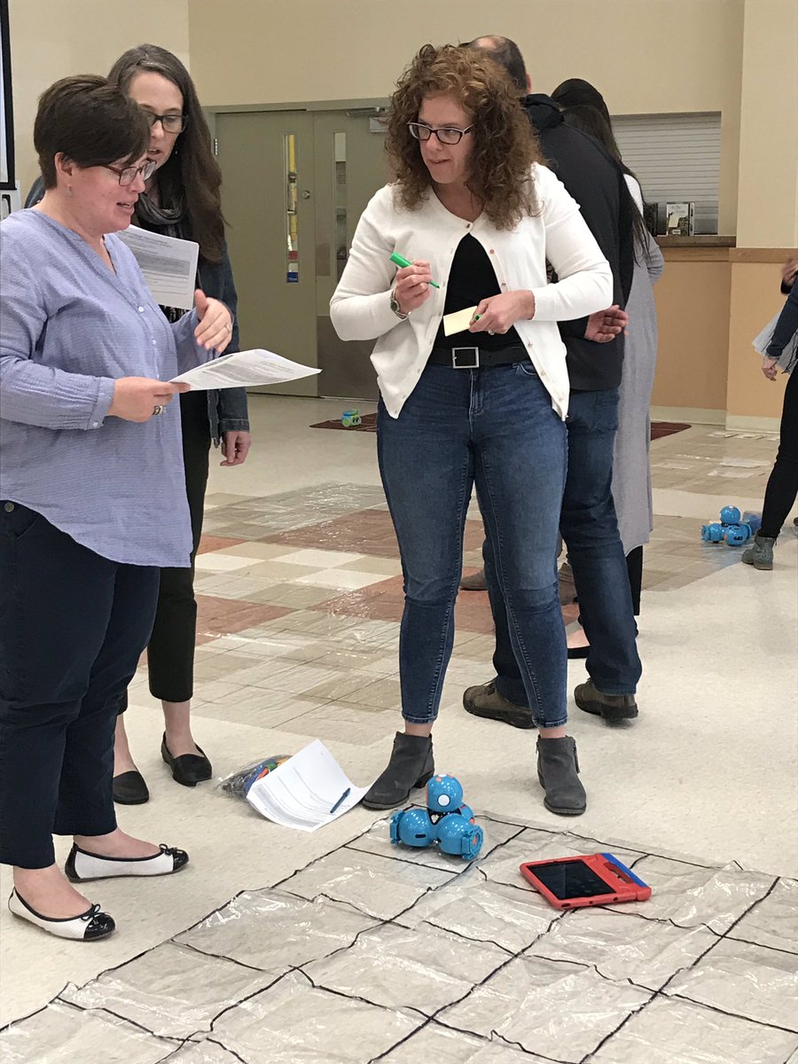 JenMcMaster1's tweet image. Great day of coding with UCDSB. @UCDSB @jodiebarrett_  #ucdsbmath