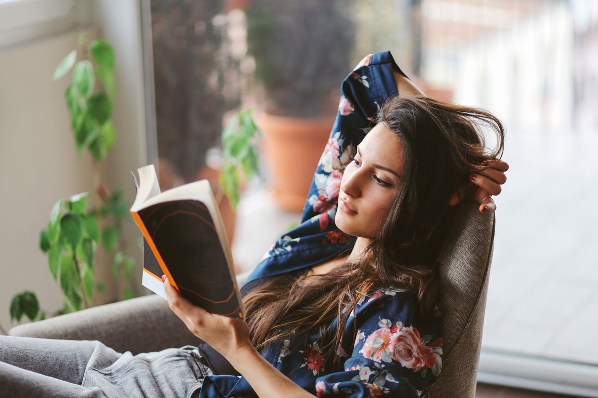 saprea_org's tweet photo. When it comes to your healing journey - knowledge IS power. Whether you're looking to learn more about the two-part brain or mindfulness, you're sure to find something to help you along your healing journey in our recommended reading list here: https://t.co/X3vVfS2Cog https://t.co/SQygeZN2bv