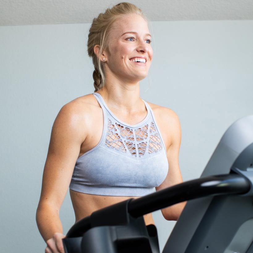 FITRADIO's tweet photo. 💦NEW WORKOUTS🙌 
Check out two new outdoor run AND two new elliptical workouts on the Cardio tab — all from #CardioCoach duo @siss_fit.🎉 Tap into the app to try them out.📱 #FitRadioLife https://t.co/QmirKGjAvK