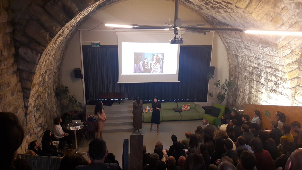 impacthubzurich's tweet image. Startup #1: sharealook connects and empowers consumers and sustainable brands to create a circular fashion economy starting at the point of re-use. 
sharealook.com #CETransition #CircularSwitzerland