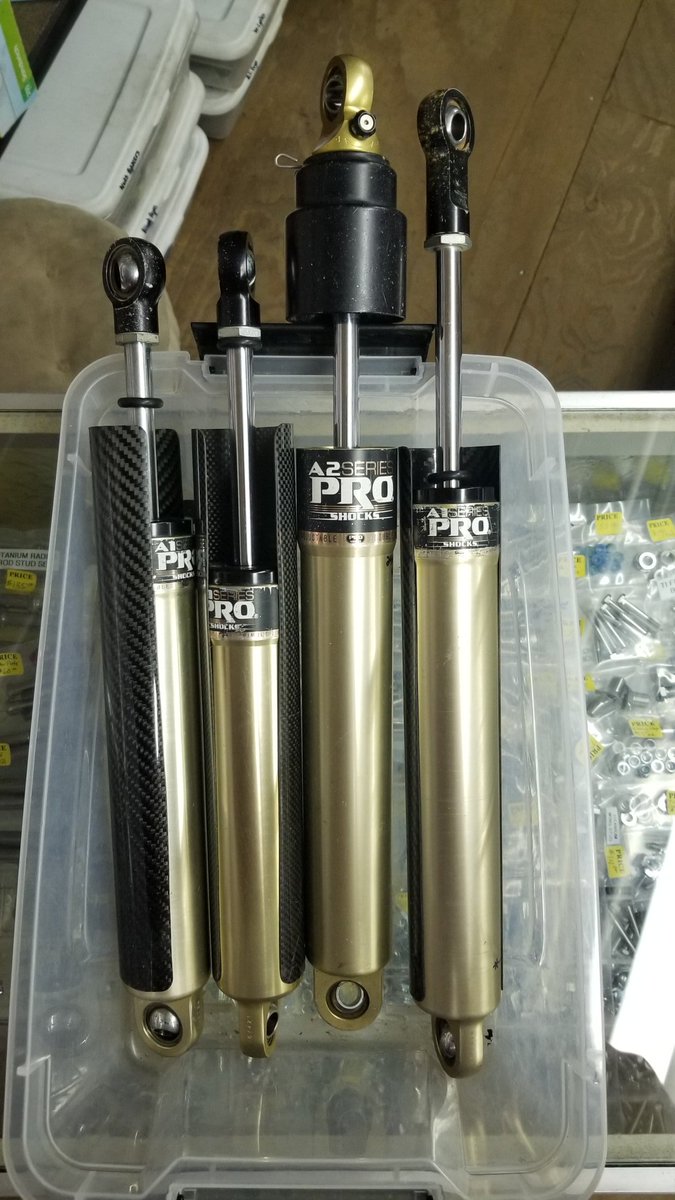 dannydietrich's tweet photo. Just got done running some of my shocks on the dyno. All season on the same 4 shocks so far &amp; no drop off. Thank you for great product &amp; dependability @AfcoProShocks @LSTshocks. https://t.co/w5jy11d20O