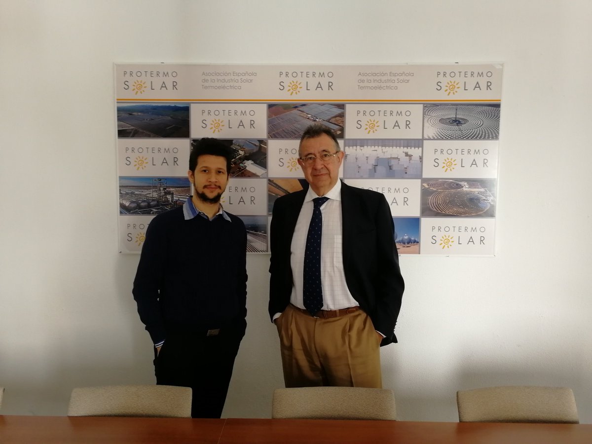 R2MSolution's tweet image. Meeting stakeholders @H2020_Nextower (Materials solutions for next generation high efficiency CSP tower systems). @SanderSmit2go &amp;amp; @raymondsg met Crespo Pdt. @protermosolar @ESTELA_SOLAR to discuss how #innovative #materials #business_models boost competitiveness on the sector.