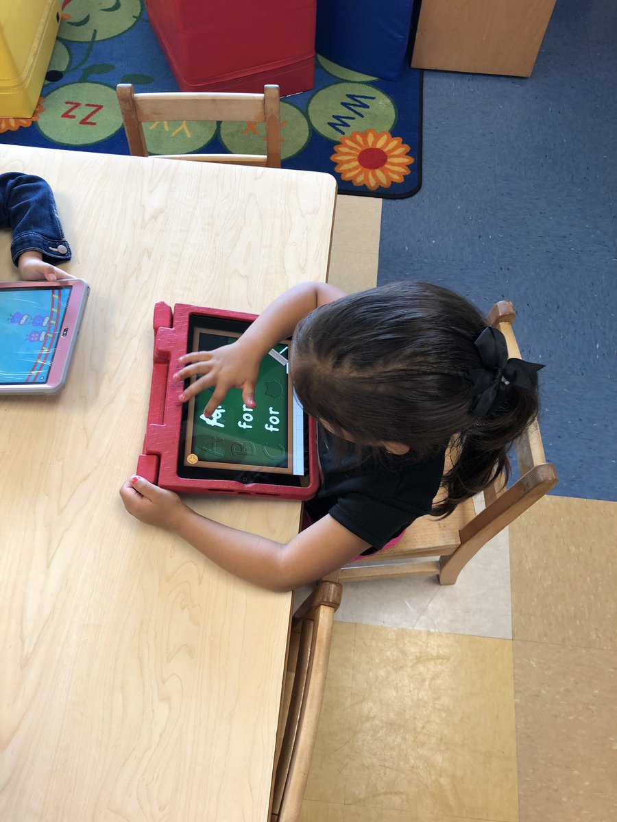 ScottMuri's tweet photo. The PreK students @LionLanePrek are preparing for success in a global society at the age of 3! The potential of PreK is as limitless as the potential of our students! @SBISD @GoodReasonHou #PreKHouston #PowerofPreK https://t.co/lDzmTxMfpP
