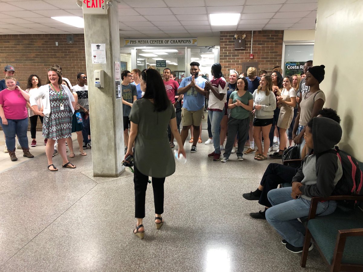 Pinecrest_MCS's tweet photo. Nothing like a happy birthday song from students to their favorite Principal! ⁦@Stefanie_C_P⁩ https://t.co/9txGKSkccC