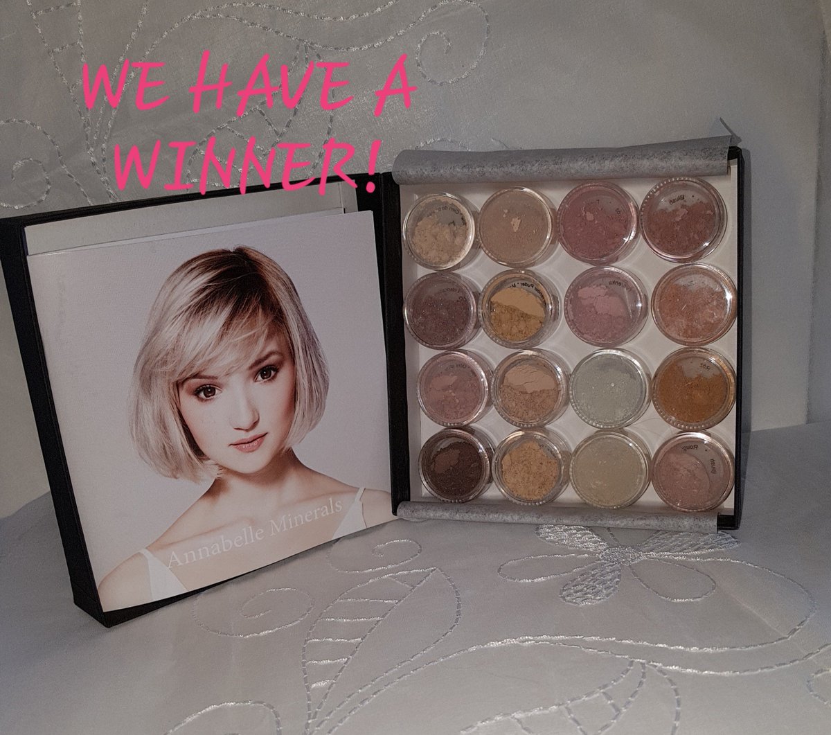 *CONGRATULATIONS* Linziloop, esprit's competition Winner of the ANNABELLE MINERALS collection. Well done and enjoy!
@annabelleminerals_uk #organicmakeup #radiantskin #organicskincare #beauty #linziloop #vegetarian #vegan #espritmagonline annabelleminerals.com @espritmagazine_uk