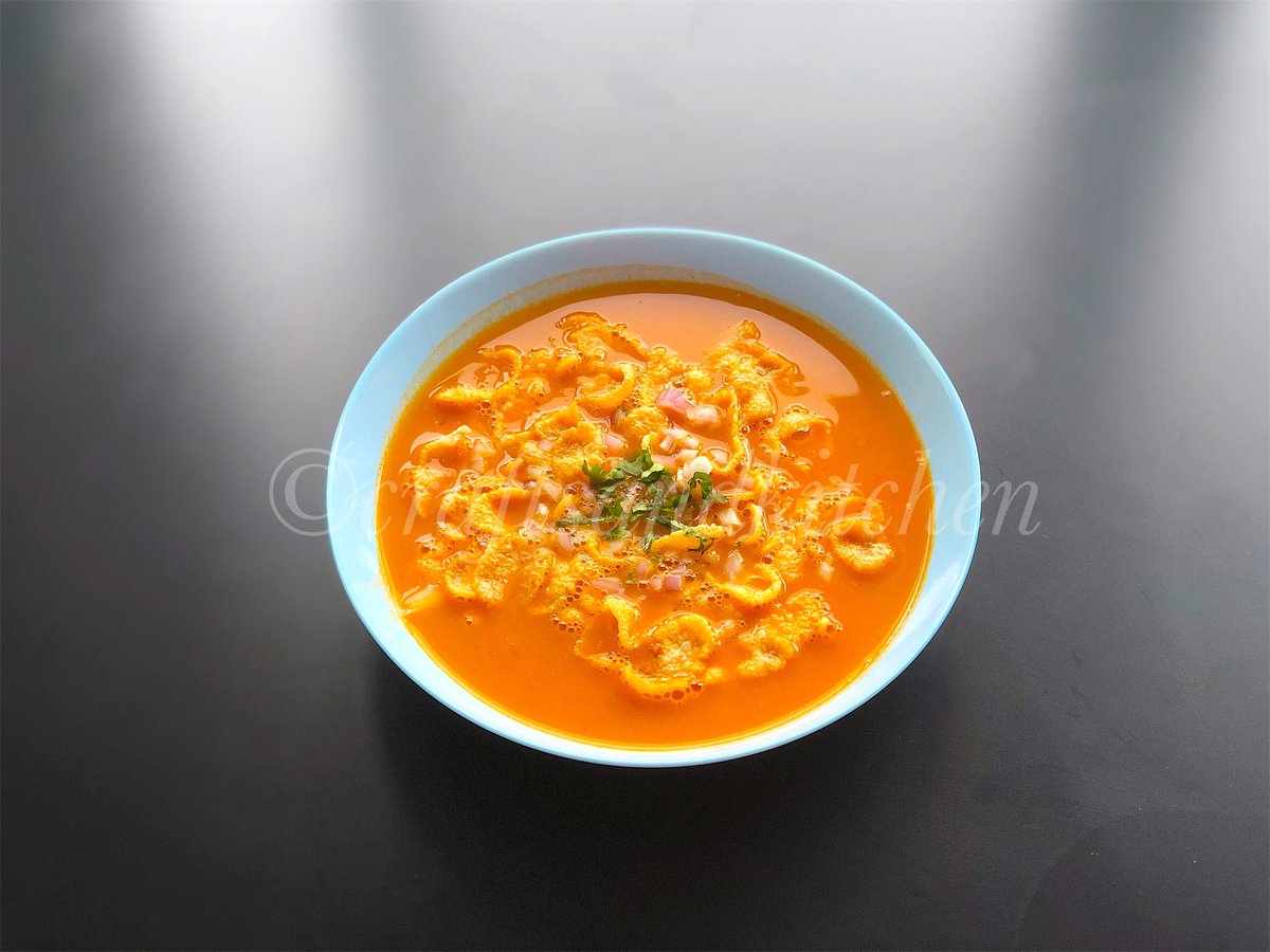 crafts_kitchen's tweet photo. Homemade tomato soup with cornflakes 
https://t.co/57HK9rOlLO
#soup 
#recipe 
#recipeoftheday 
#cooking 
#homemade 
#cook 
#foodpic https://t.co/mI1tczHFln
