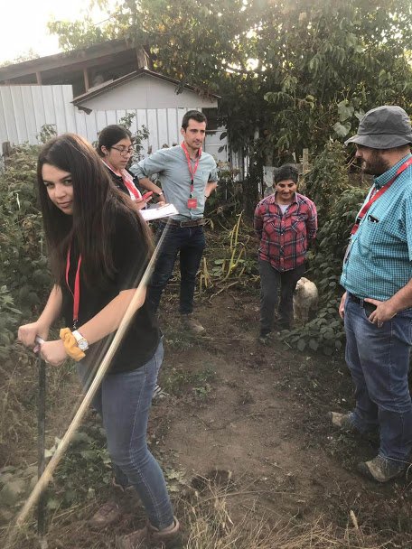 RebMej's tweet photo. Les presento a Nuestros consejeros del área agropecuaria  agroindustrial del Centro de Desarrollo MyPE dando asistencia técnica gratuita en plena acción en el Maule!😎 https://t.co/0nNWALUipg