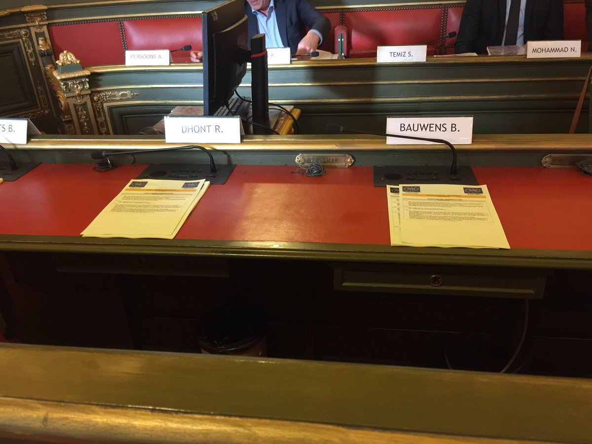 GeoffroyCoomans's tweet image. Pour ceux qui ont voté pour le @ptbbelgique, vous noterez l’intense activité de leurs interventions #oupas #nimportequoi #ConseildePolice #Polbru