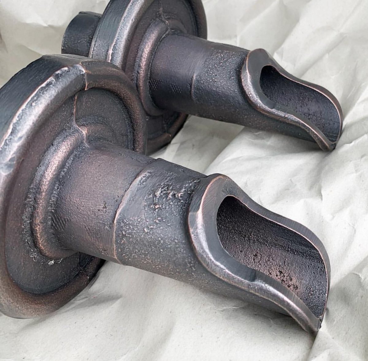 wsbwaterfeature's tweet photo. Fresh weathered copper finish &amp; ready to ship out! We love this finish because it turns out unique on every different texture of metal, and does just what it promises...gives a beautiful weathered look! #waterfeatures https://t.co/WBXTvvwX7j