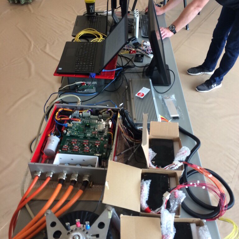 TeamHyperlynx's tweet photo. We had a great time showing off our progress at the @CUDenver RaCAS event! T- 11 weeks to the #SpaceX #Hyperloop competition! https://t.co/b3OF6fiYQJ https://t.co/qGoMPUSSc2