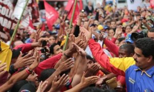 DiazCanelB's tweet image. #Cuba stands by the legitimate government of #Venezuela that is calmly and courageously facing the new coup attempt by the pro-imperialist right with the complicity of the #US and lackey governments of the region.
#SomosZonadePaz #SomosCuba #SomosContinuidad