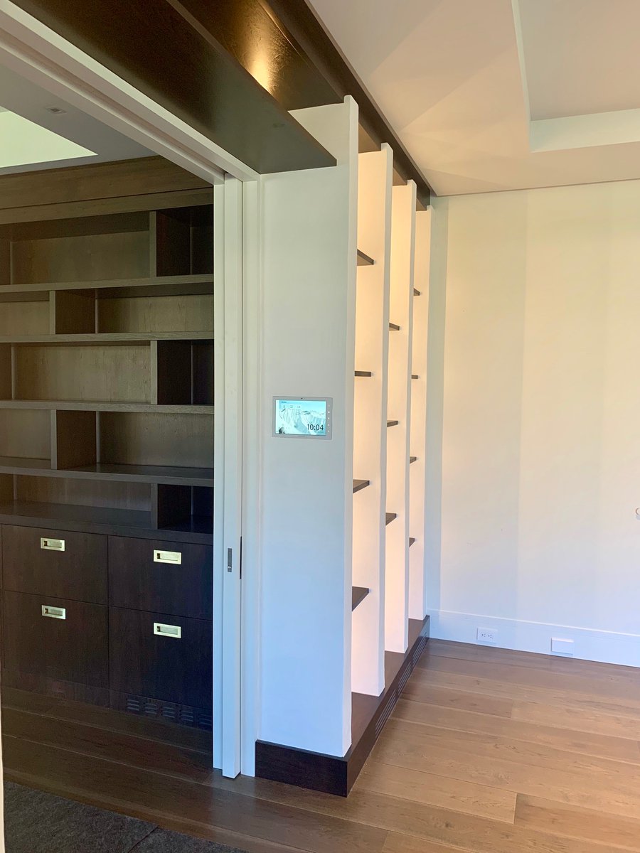 WallSmart_Ltd's tweet image. How great does this TSW-1060 by @Crestron look #flushmounted? Thank you enhanced-home.com for doing such a good job! #seamless #inwall #modernworkspaces
wall-smart.com/tsw-1060.html