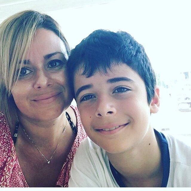 81chicca's tweet photo. Ma adesso asciugo tutti con la tua fotografia ......Ti porterò lontano con la forza di missile, e ti prenderò  per mano , ti porterò a giocare su un prato... per fortuna sei tutto tua madre... la testa dura e la voglia di urlare ... quelle le hai prese da me  #love #meandyou #💞 https://t.co/VNUaEBwZDE