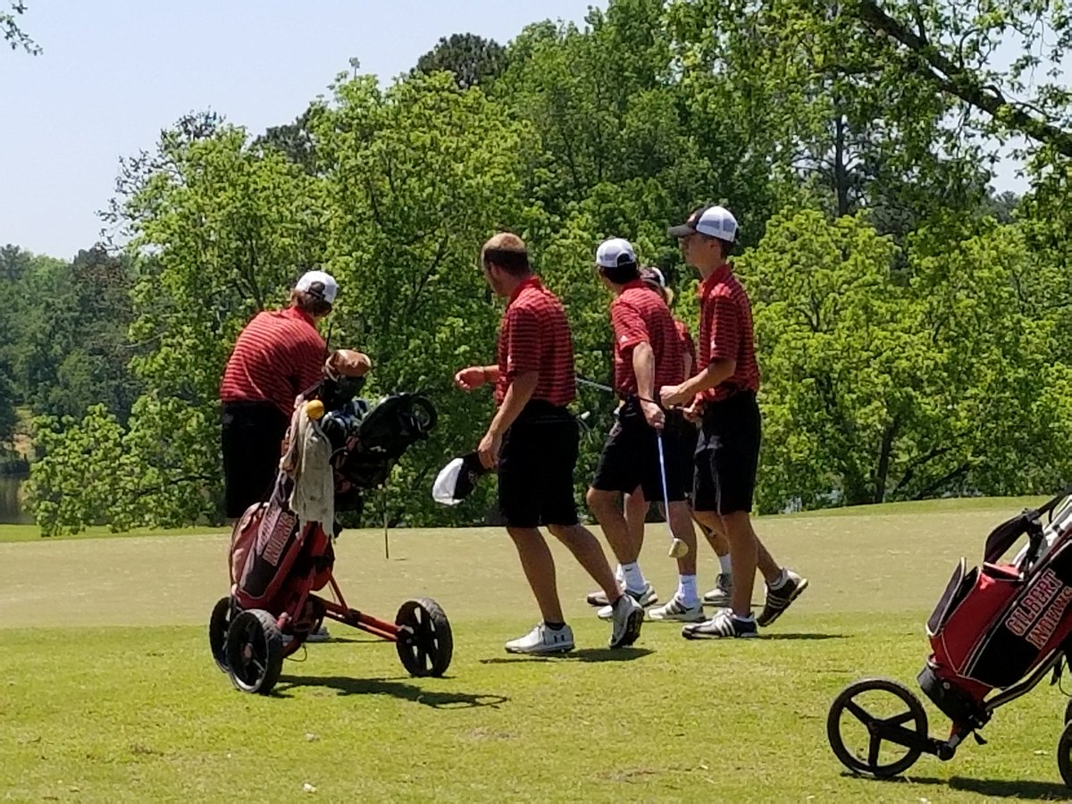 Mama__Deana's tweet photo. AAA Region V Championship at Pondo @Gilbert_Golf
#indianpride https://t.co/g4ytazbqSv