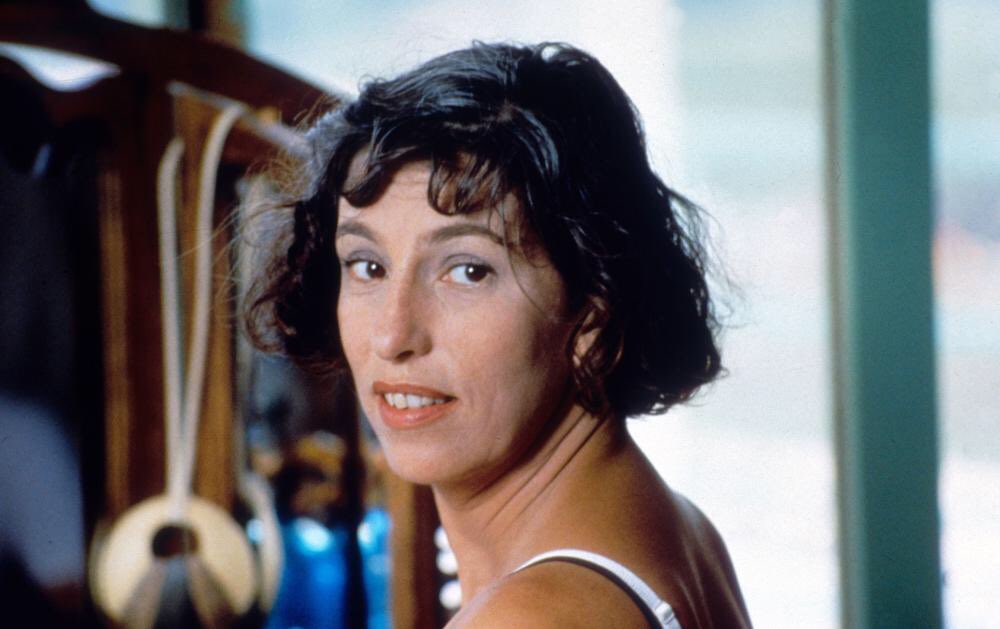 Delcroixx's tweet photo. DISPARITION - Mort de l’actrice #Anémone, l’inoubliable Thérèse du Père Noël est une ordure  https://t.co/1lwNUQGB2m via @Figaro_Culture https://t.co/tFn87d3E7V