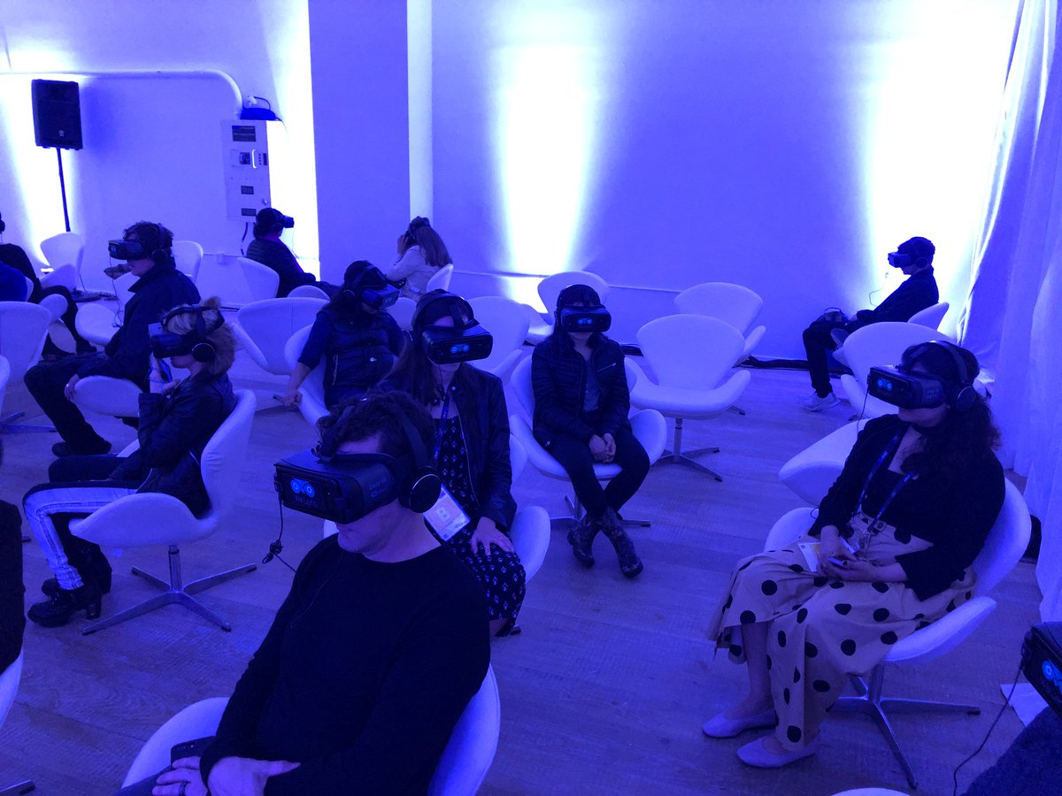 Girl Icon VR tweet media