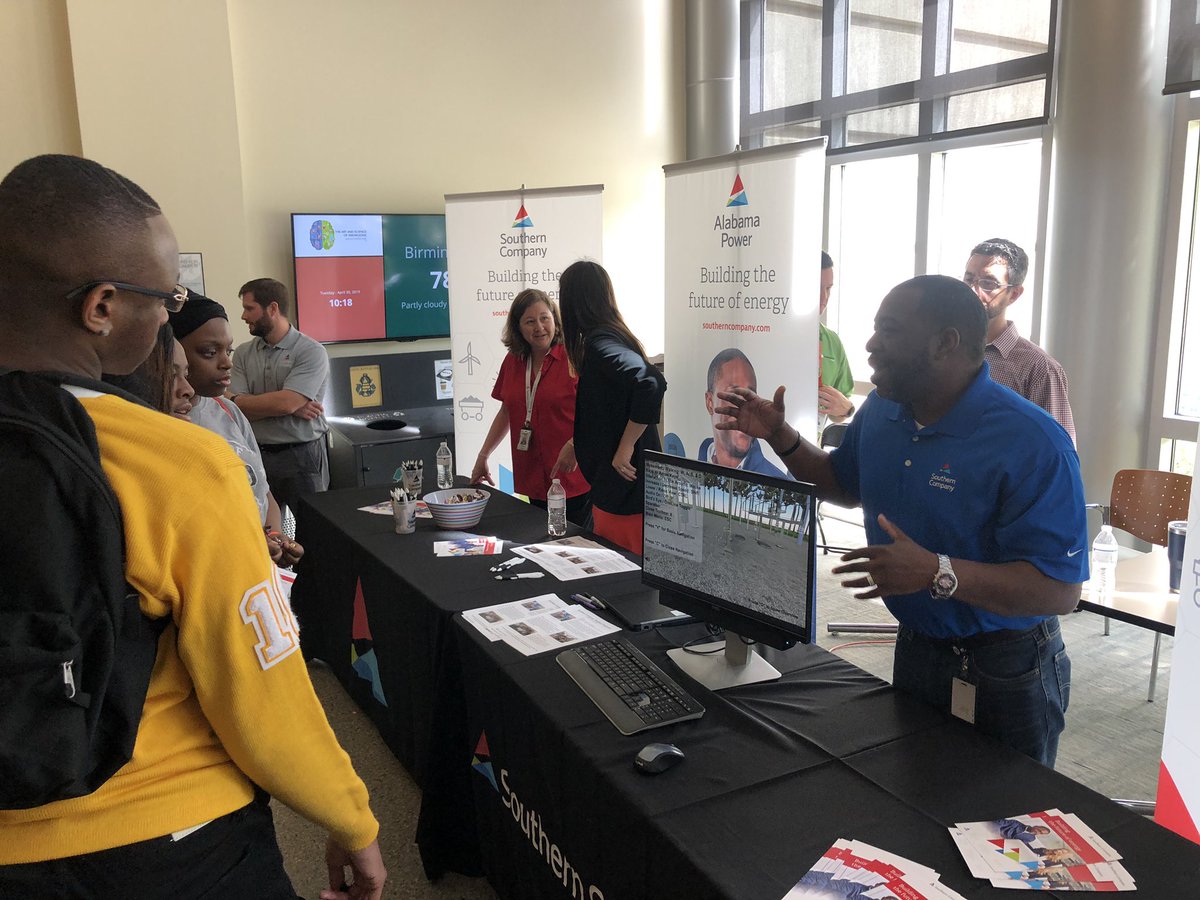 AmberPopeCSAL's tweet photo. Shoutout to @alabamapower for showing out at the Birmingham @tealsk12org CS Fair! VR, drone technology, and an electric BMW i8! #csfair #computerscience #csforall https://t.co/kg47aTIGFs