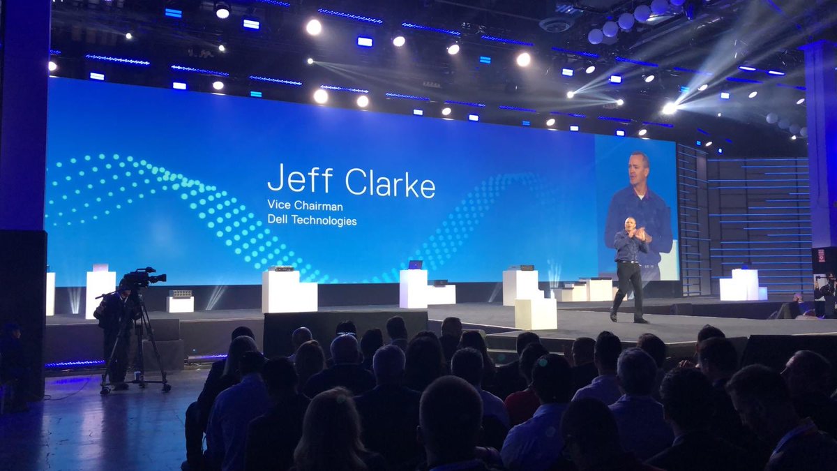 naitways's tweet image. Naitways est en direct du @DellTechWorld à Las Vegas. Très bel événement pour faire le plein d’infos! #CloudComputing #unifiedworkspace #IA